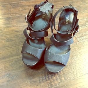 Mossimo wedges
